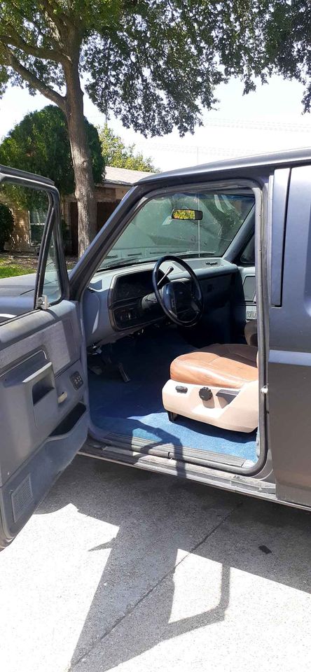 1990 Ford Bronco photo
