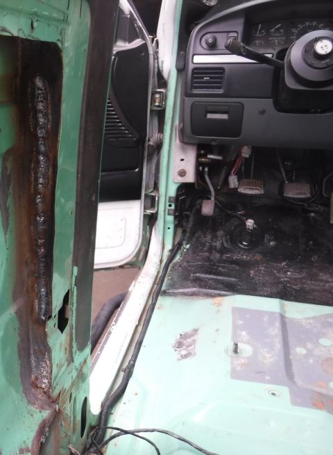 1992 Ford Bronco - Getting into some of the tough spots ... this seemed like a pretty important seam to reinforce.