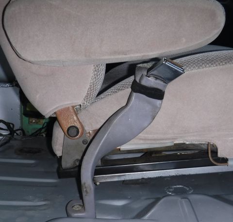 1992 Ford Bronco - After hopping in to take it for a drive last night, seeing how it handles with the top back on after b-pillar/drip rail solidifying, and re…