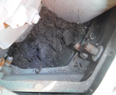 1992 Ford Bronco - Pulled the tail lights before welding behind them, and was surprised to see significant dirt accumulation below them. The driver's side was…