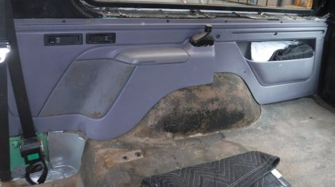 1992 Ford Bronco - Halfway back to a full interior!