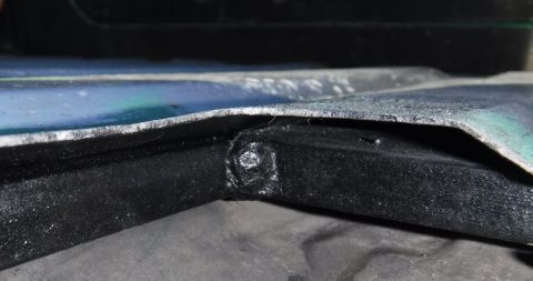 1992 Ford Bronco - Minimal tank-brace clearance ... don't trust other people's estimates of the space between the tank and bed.