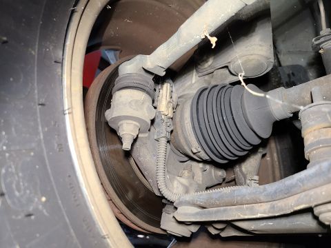 2003 Pontiac Grand Am - Steering linkage, CV axles, front suspension no apparent problems