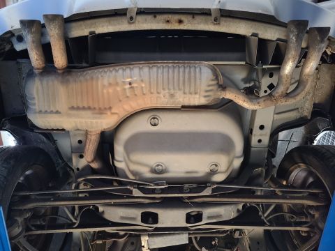 2003 Pontiac Grand Am - 1-in 3-out muffler with quad tips Although the rear body has some impact damage, the bumper structure doesn't appear to have any. IF THE IM…
