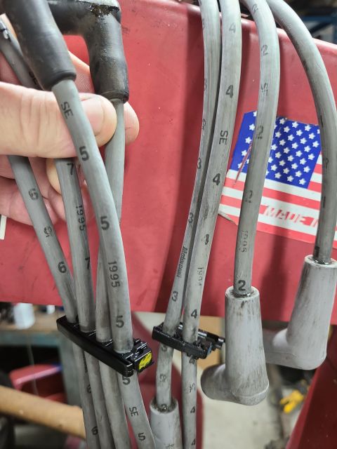 1995 Ford Bronco - After passing through the shop sink for scrubbing, these are going back on the engine. See also: [url=https://www.supermotors.net/registry/…