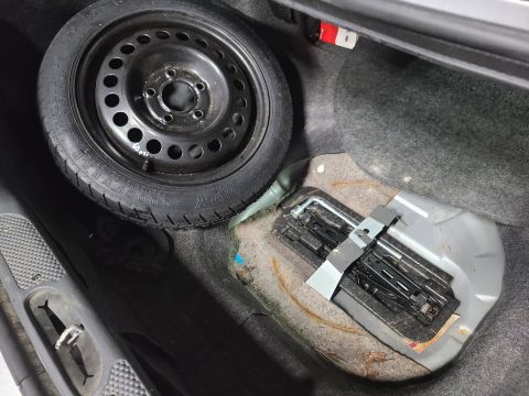 2003 Pontiac Grand Am - The spare was nearly flat, so it will need to be checked & aired up frequently. The original jack is stowed, but the original lug wrench wa…