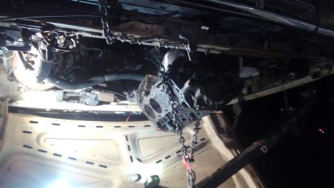 1990 Ford F-250 - i pulled the engine to asses damage. it was completely seized and pretty suddenly. i stripped it down to try and asses the damage but it wa…