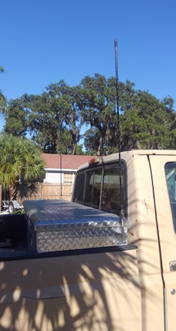 1990 Ford F-250 - dual Firestick 3' antennas for my CB radio i tried running both antenna together but the SWR was terrible. so instead i have one antenna tu…