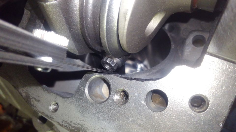 checking clearance of the rod bolt heads