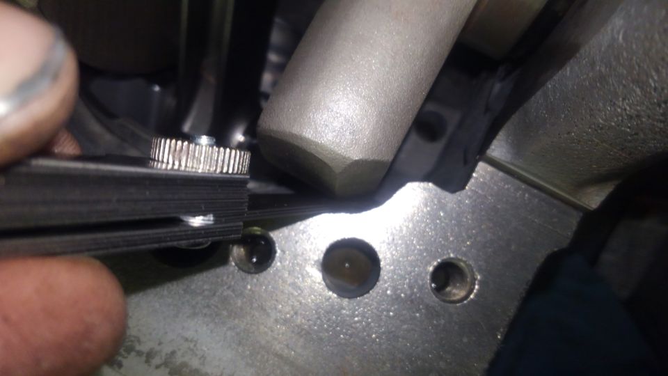 the counterweight of the crank also needed some clearencing