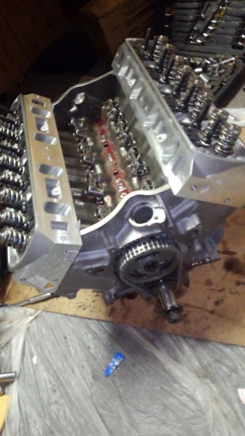 1996 Ford Bronco - heads mounted and camshaft is degreed
