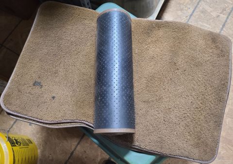1983 Ford Bronco - '84-91 Bronco Tan Floor Mats IF THE IMAGE IS TOO SMALL, click it. 2 passenger mats (EB logo missing, some stains), 1 rear mat