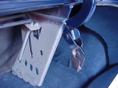 1969 Mercury Marquis - In this view, you can see the broken bar was removed from the catch on the right side, and since it was the left side that broke, it was al…