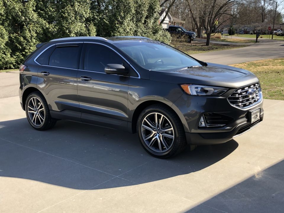 Dark gray 2019 Ford Edge parked on a driveway