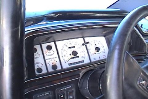 1991 Ford Bronco - New ricer guages!