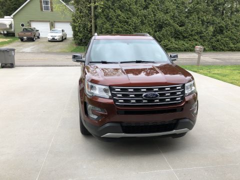 2016 Ford Explorer - 2016 Ford Explorer front view.
