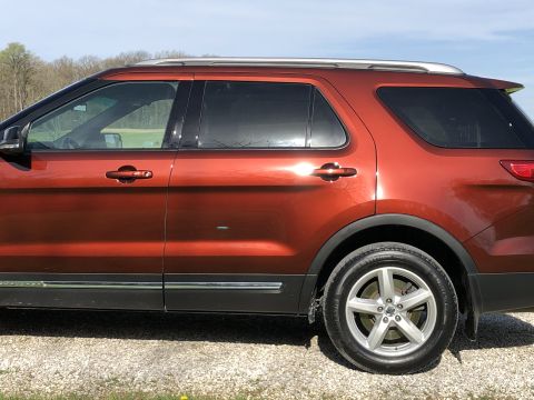 2016 Ford Explorer photo
