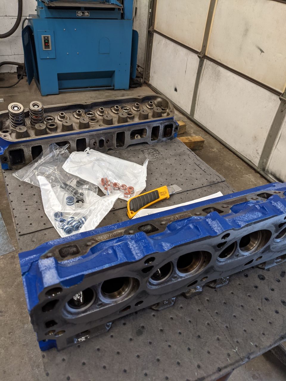 Assembling Valves
