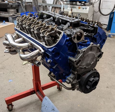 1996 Ford Bronco - Lower Intake manifold installed. Fit test of stainless shorty headers.