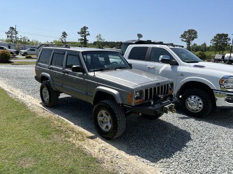 2000 Jeep Cherokee photo