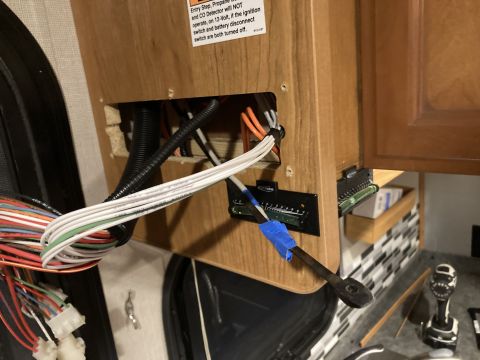 2015 Ford F-550 - Fishing wire through
