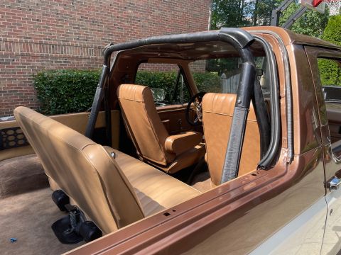 1984 Ford Bronco photo