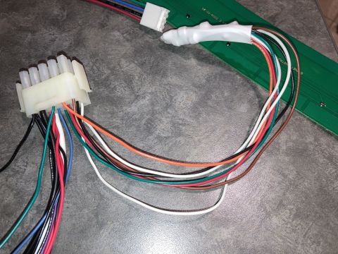 2015 Ford F-550 - A close-up view of a wiring harness connected to a circuit board.