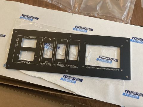 2015 Ford F-550 - Monitor panel with multiple switches and labels, including generator and battery controls.