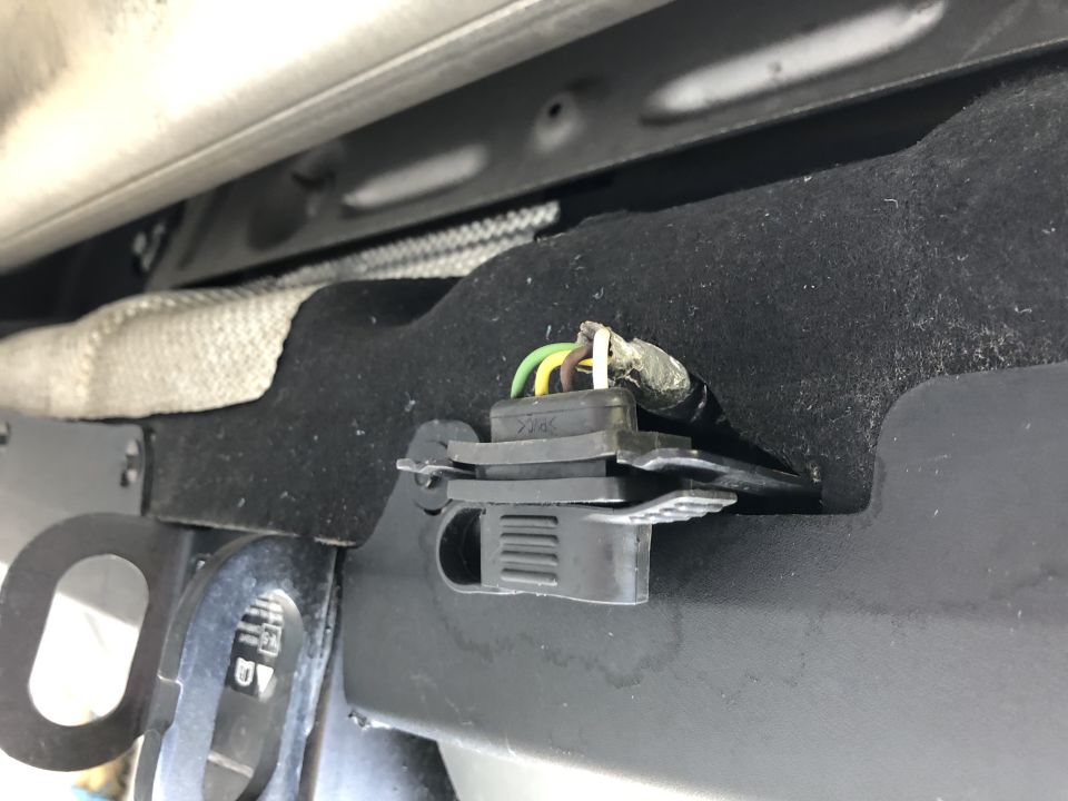 Tow receiver wiring harness with green, yellow, and white wires