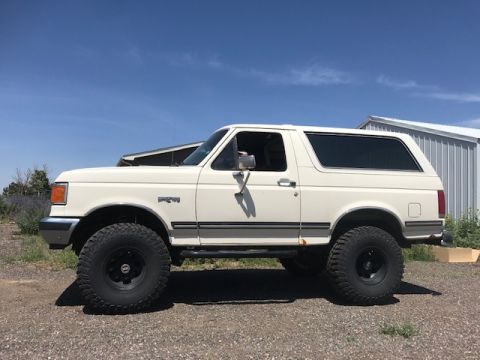 1989 Ford Bronco photo