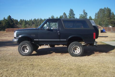 1995 Ford Bronco photo