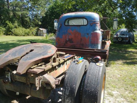 1960 Mack B