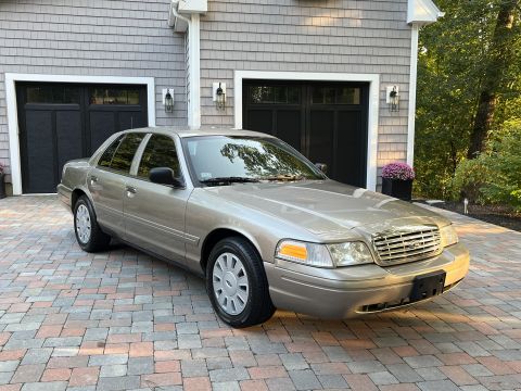 2001 Ford Crown Victoria