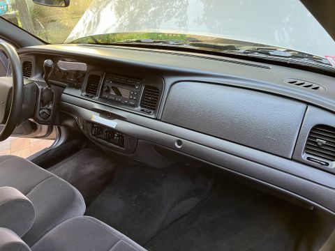 2001 Ford Crown Victoria