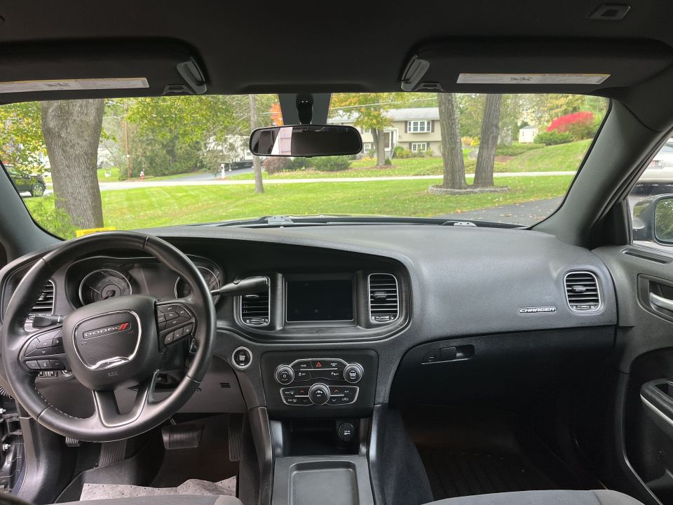 Dashboard, steering wheel and center stack of a Dodge Charger
