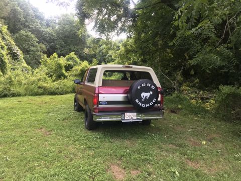 1994 Ford Bronco photo