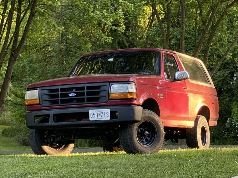 1994 Ford Bronco photo