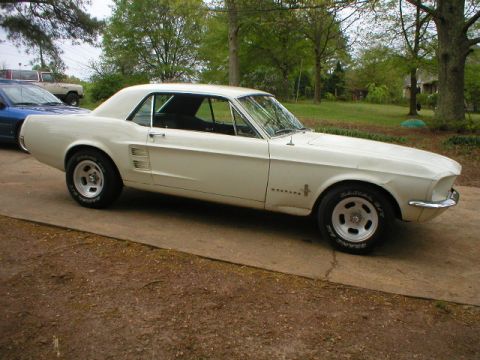 1967 Ford Mustang photo
