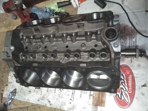 1990 Ford F-250 - Shortbock assembled. minor clearencing on cylinder skirts
