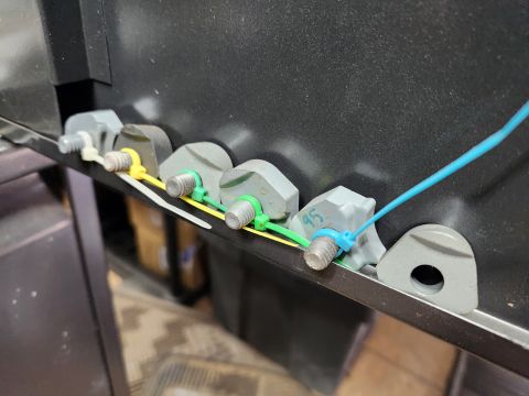 1983 Ford Bronco - Distributor Clamps & Bolts (sandblasted & painted) IF THE IMAGE IS TOO SMALL, click it.