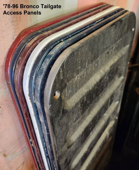 1983 Ford Bronco - '78-96 Bronco Tailgate Access Panels (D8TZ9840704A) IF THE IMAGE IS TOO SMALL, click it. Ships as 55x13x2 @ 10.5 lbs The white one has some…