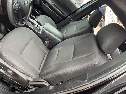 2001 Ford Crown Victoria