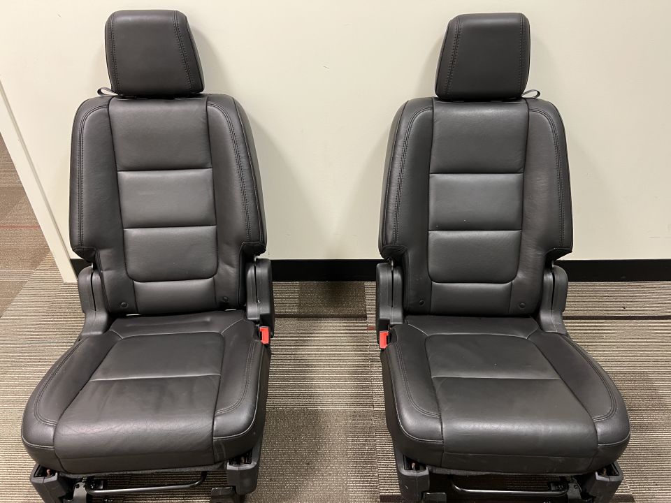 13-15 bucket seats set added.