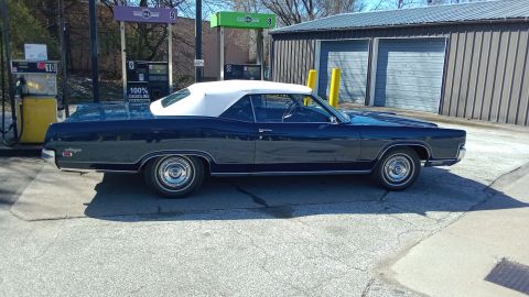 1969 Mercury Marquis - Getting Gas at Chardon Oil in Painesville Ohio. I'm filling up with e-0 (ethanol free, pure gas) Today it was $4.89 a gal. usually about 93…