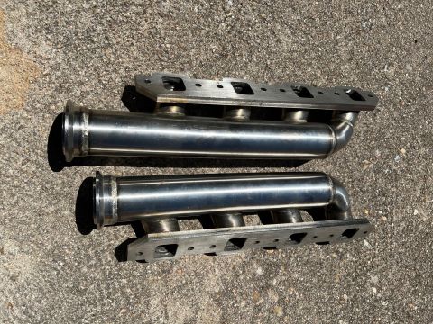 1981 Ford LTD - Custom headers from Stainless Steel Headers. Nothing about these were right.
