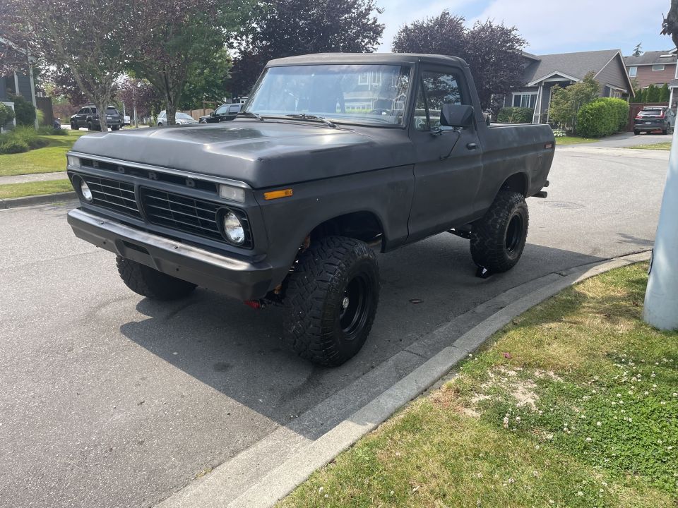 1978 Ford Bronco “Stinky”