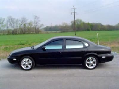 1999 Ford Taurus
