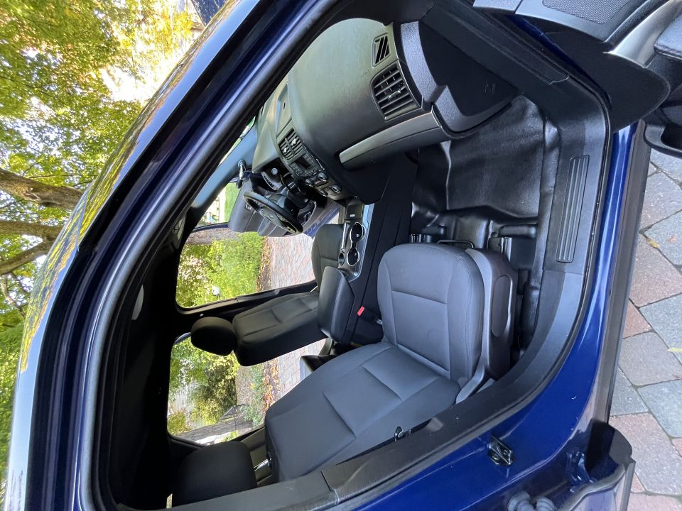 Ford Explorer front cloth seats and dashboard interior photo
