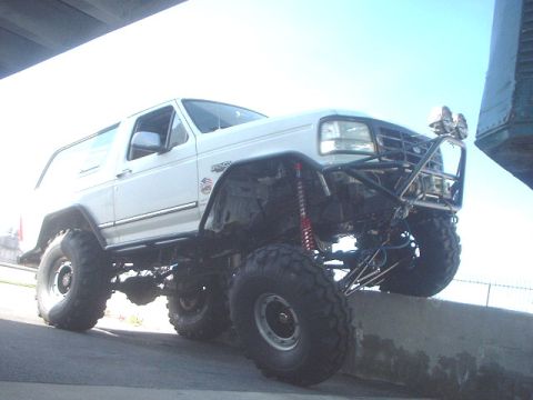 1995 Ford Bronco - testing flex 1/03