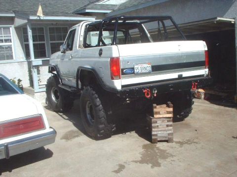 1995 Ford Bronco - finished pic..